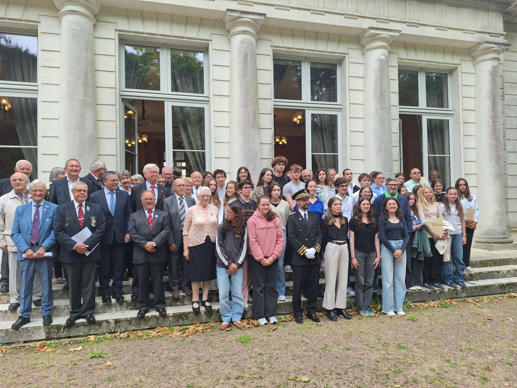 Photo 2 image groupe CNRD